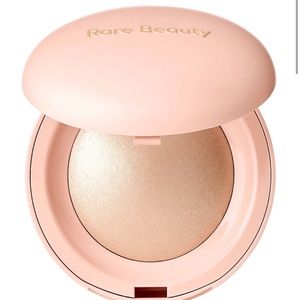 NIB Rare Beauty by Selena Gomez Positive Light Silky Touch Highlighter Enlighten